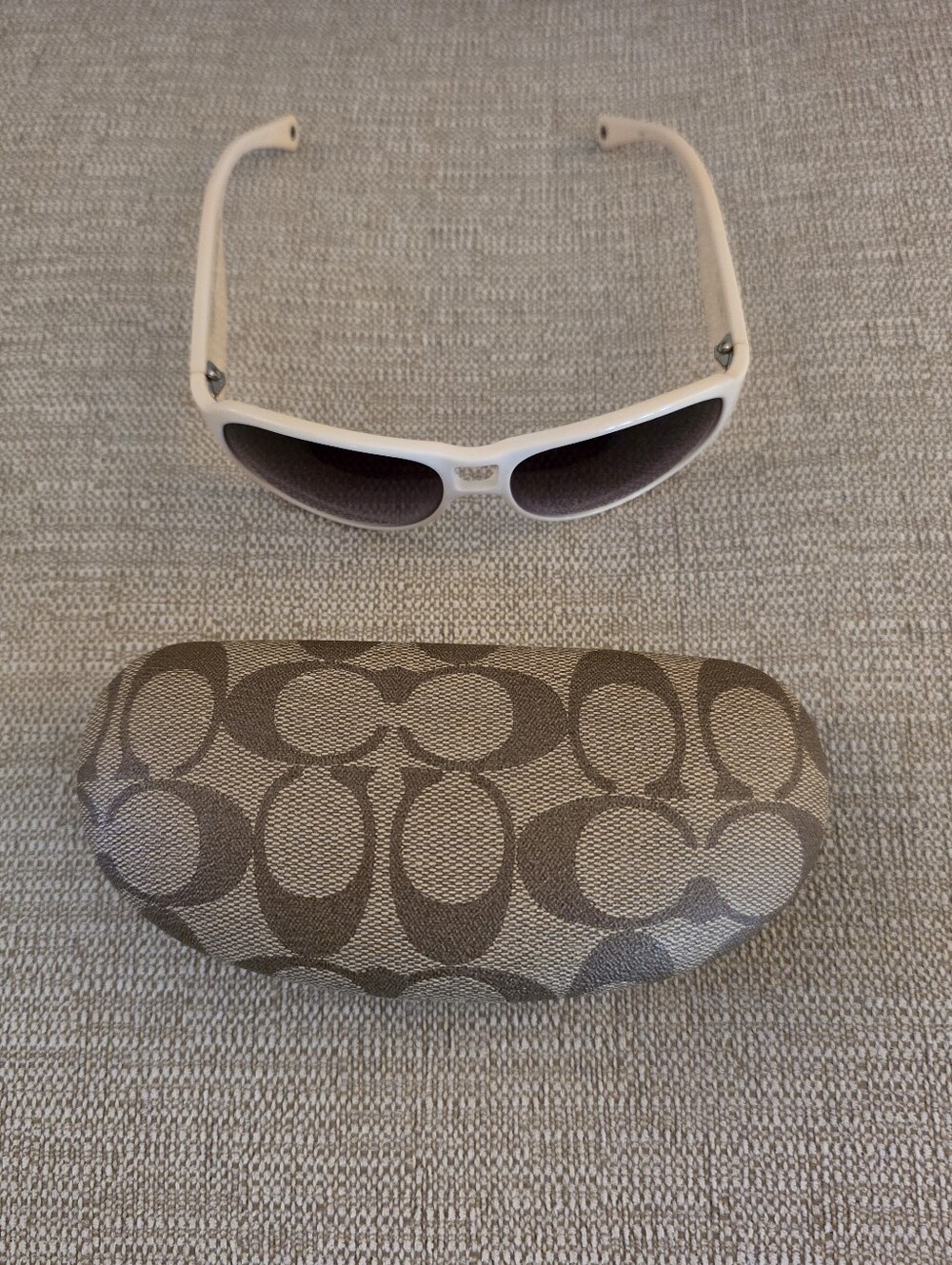 Vintage Coach Apres Ski Aviator Sunglasses White Frame Gradient Lens w/ Case - Picture 8 of 8
